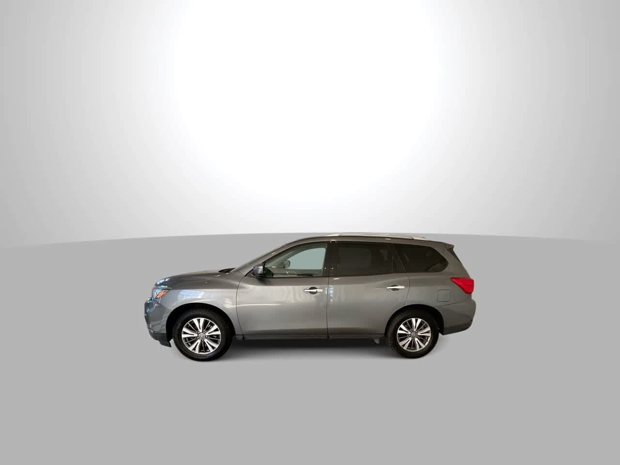 Used 2020 Nissan Pathfinder SV AWD/4WD image 5