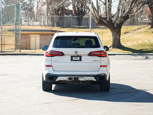 Used 2021 BMW X5 xDrive40i w/ M Sport Package image 6