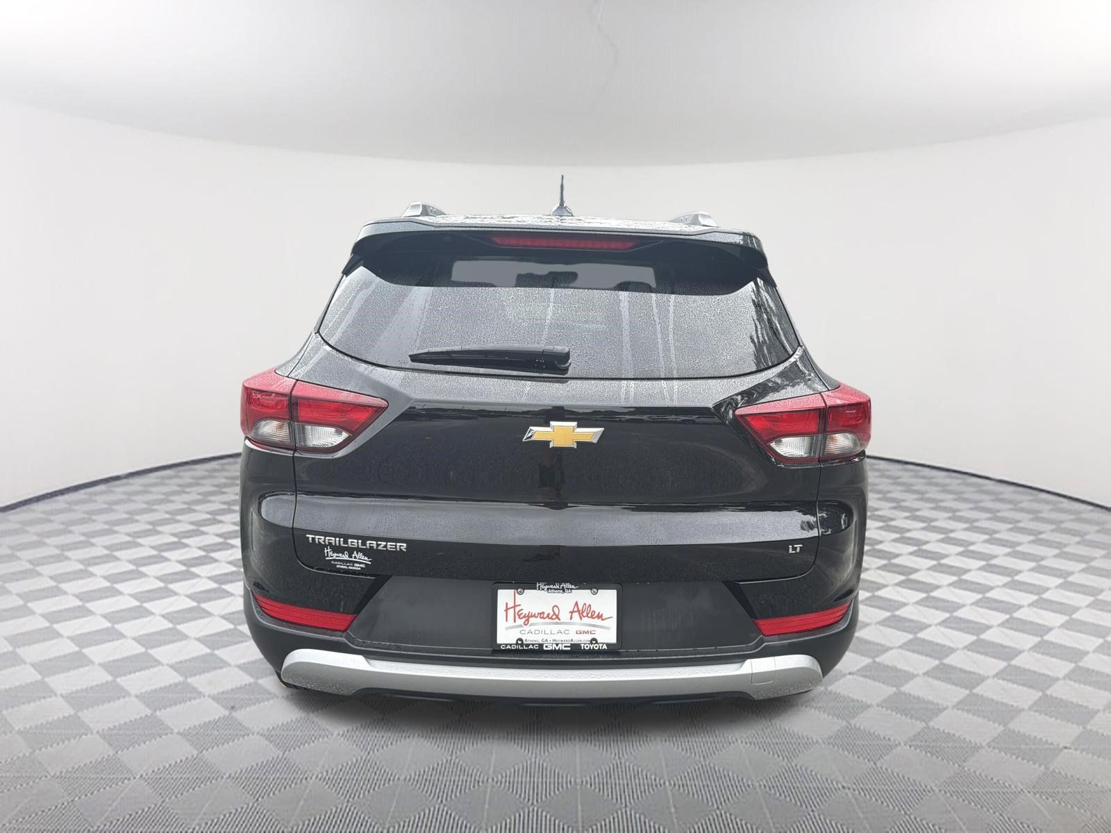 Used 2023 Chevrolet TrailBlazer LT FWD image 7