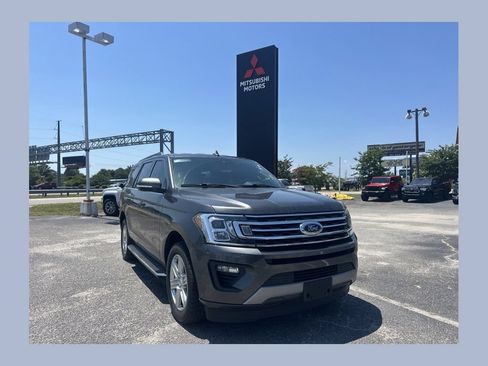 Used 2021 Ford Expedition XLT RWD image 1
