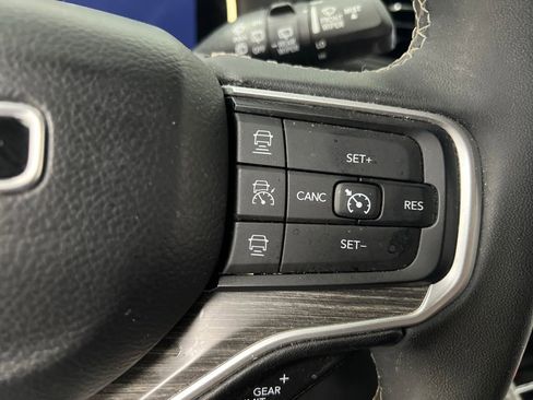 Used 2024 Jeep Wagoneer L Series II w/ Flexible Seating Group image 53