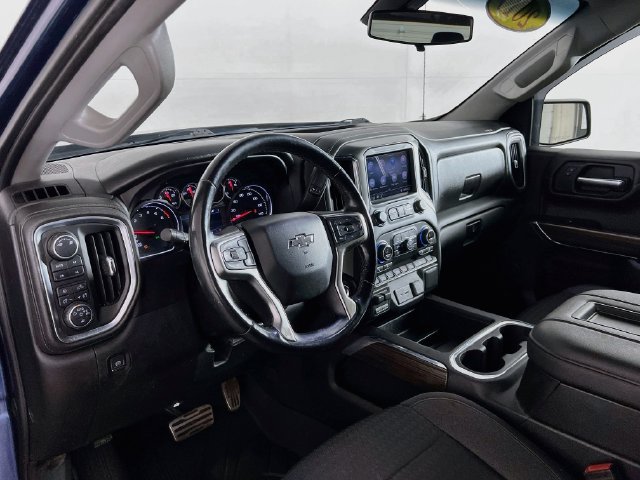 Used 2019 Chevrolet Silverado 1500 RST AWD/4WD image 33