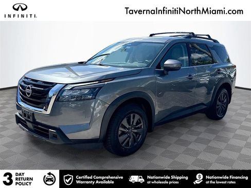 Used 2024 Nissan Pathfinder SV AWD/4WD image 1