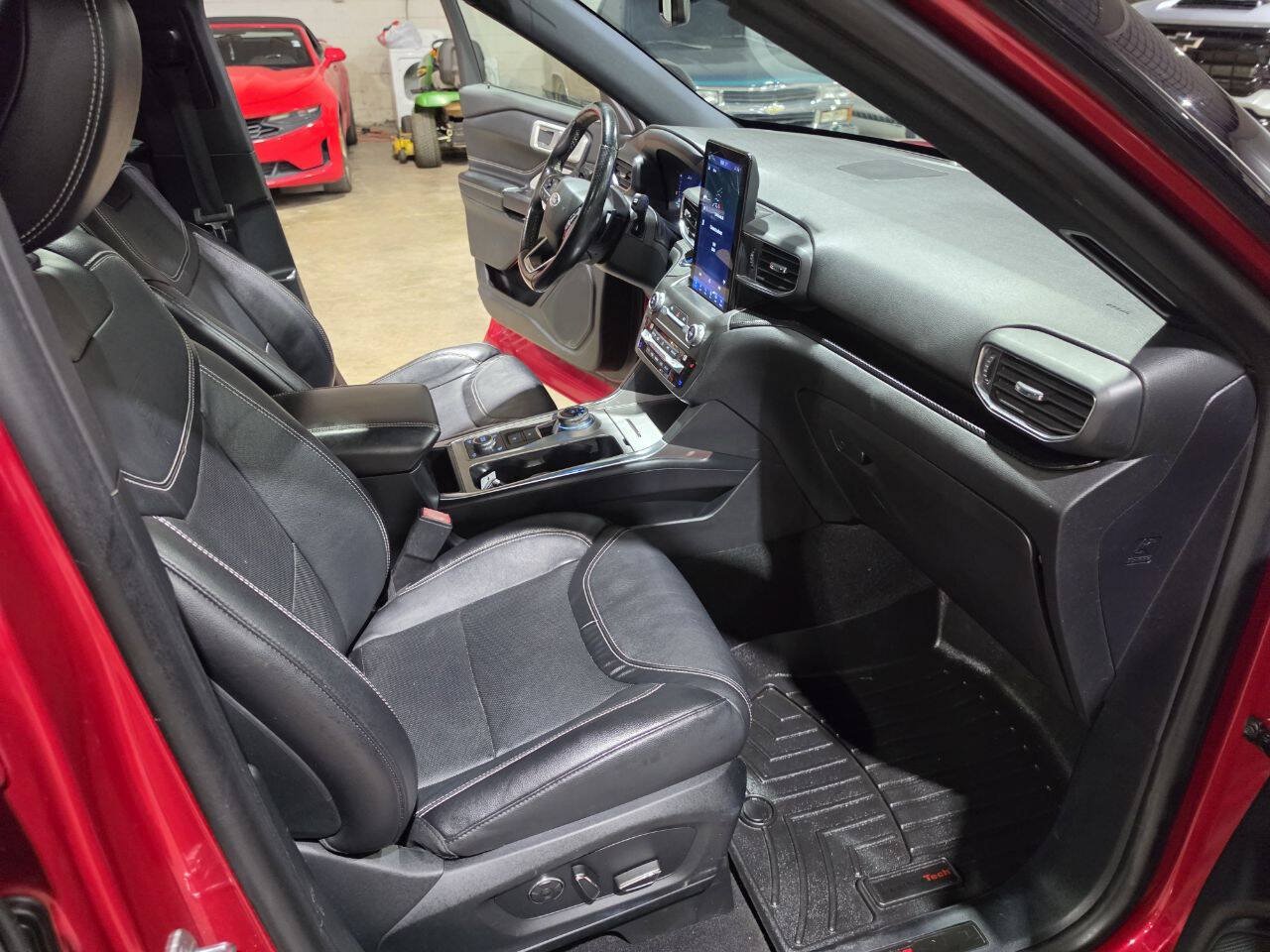 Used 2020 Ford Explorer ST w/ ST Street Pack AWD/4WD image 35