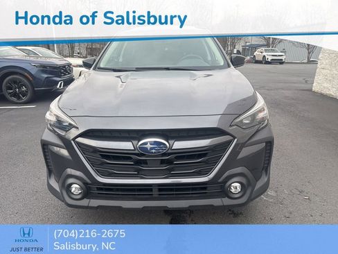 Used 2023 Subaru Outback Premium image 2