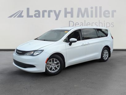 Certified 2017 Chrysler Pacifica LX