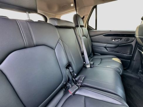 Certified 2023 Honda Pilot EX-L image 27