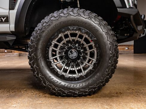 Used 2024 Ford F250 Lariat w/ Lariat Ultimate Package AWD/4WD image 11