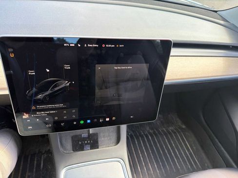 Used 2022 Tesla Model 3 Long Range AWD/4WD image 27