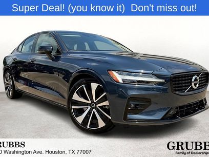 Used 2022 Volvo S60 B5 Momentum w/ Premium Package