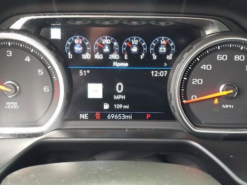 Used 2021 Chevrolet Tahoe Premier w/ Premium Package image 28