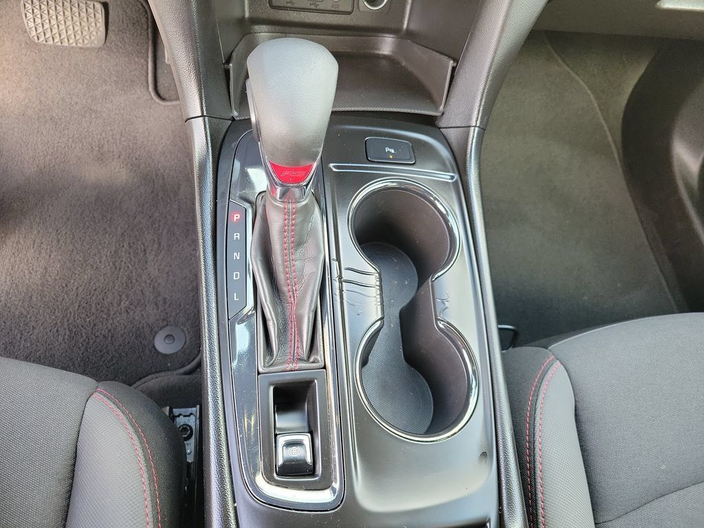 Used 2022 Chevrolet Equinox RS w/ Infotainment Package FWD image 36