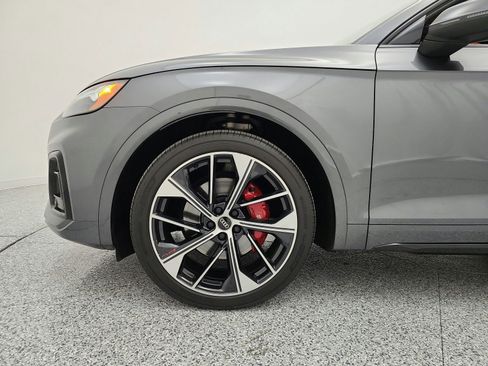 Used 2023 Audi SQ5 Premium Plus w/ Premium Plus Package AWD/4WD image 18
