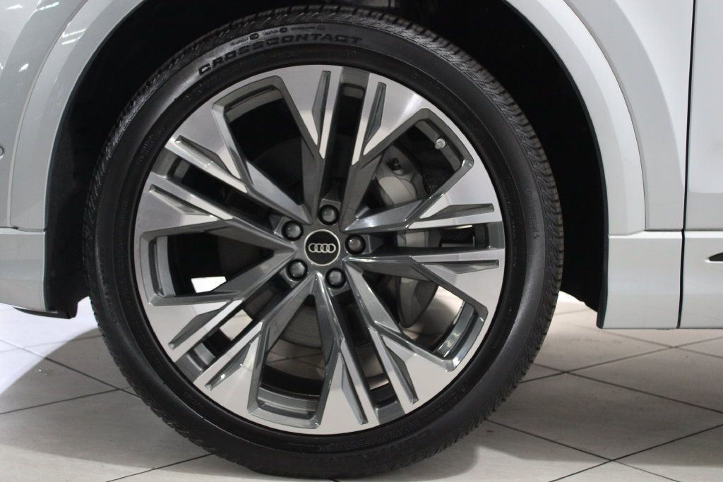 Used 2024 Audi Q8 Premium AWD/4WD image 13