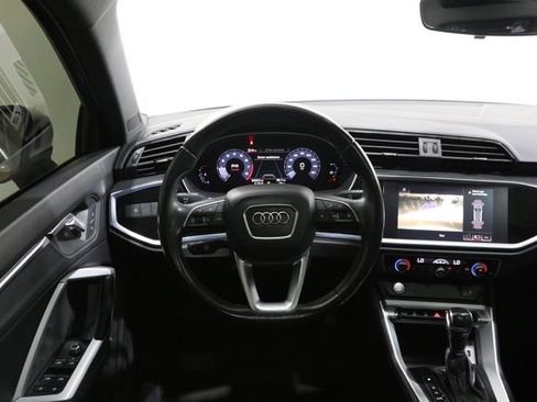 Used 2020 Audi Q3 2.0T Premium AWD/4WD image 13