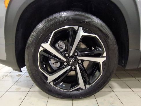 Used 2023 Chevrolet TrailBlazer RS w/ Convenience Package AWD/4WD image 24