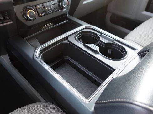 Used 2022 Ford F250 XLT w/ Black Appearance Package image 44