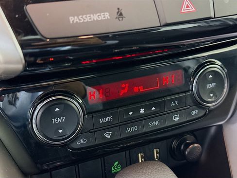 Used 2025 Mitsubishi Eclipse Cross SE image 19