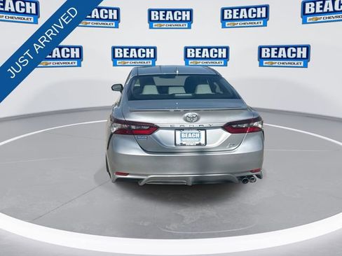 Used 2024 Toyota Camry SE image 7