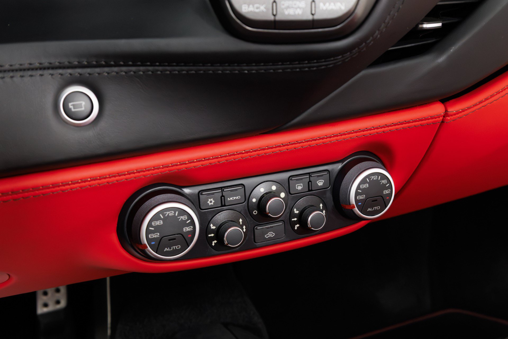 Used 2017 Ferrari 488 Spider RWD image 28