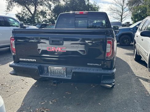 Used 2018 GMC Sierra 1500 Denali w/ Denali Ultimate Package image 4