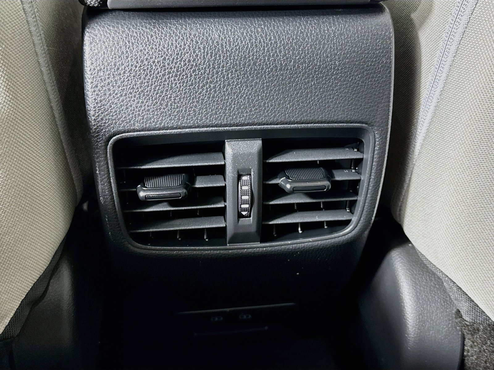 Certified 2022 Toyota Corolla Cross LE AWD/4WD image 23