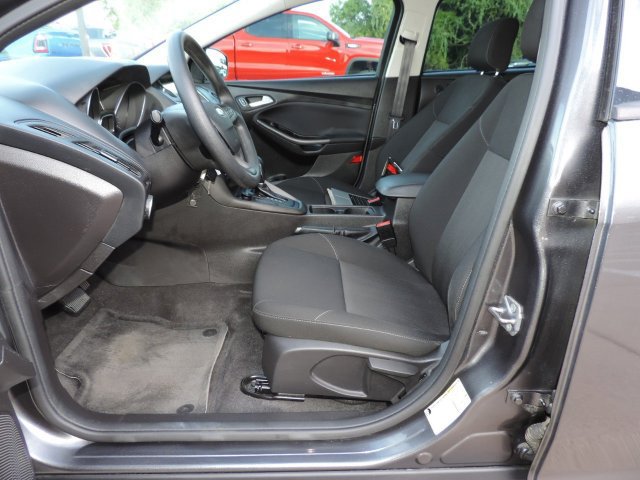 Used 2018 Ford Focus SEL FWD image 22