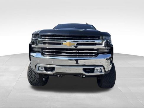 Used 2022 Chevrolet Silverado 1500 LTZ w/ LTZ Premium Package AWD/4WD image 2