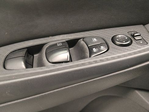 Used 2024 Nissan Sentra S FWD image 27