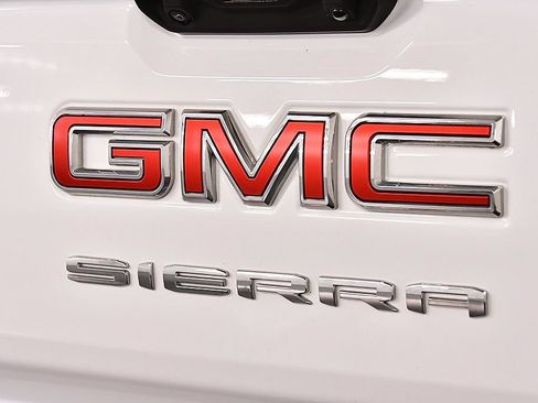 Used 2024 GMC Sierra 1500 Elevation AWD/4WD image 11