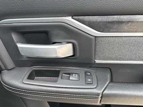 Used 2022 RAM 2500 Lone Star w/ Night Edition image 26