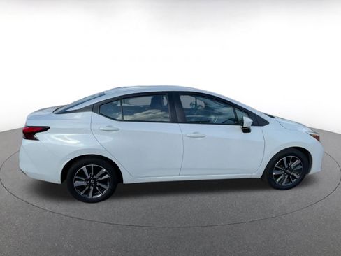 Used 2025 Nissan Versa SV image 16