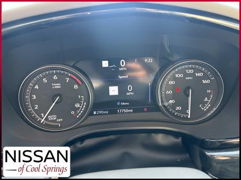 Used 2025 Cadillac XT6 Premium Luxury w/ Technology Package FWD image 38