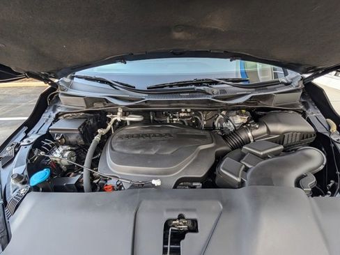 Certified 2024 Honda Odyssey Touring image 24