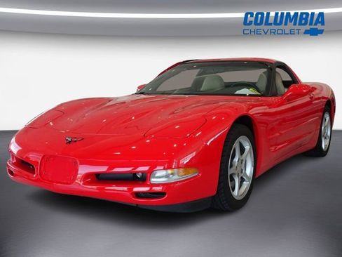 Used 2000 Chevrolet Corvette Coupe w/ Roof Pkg RWD image 4