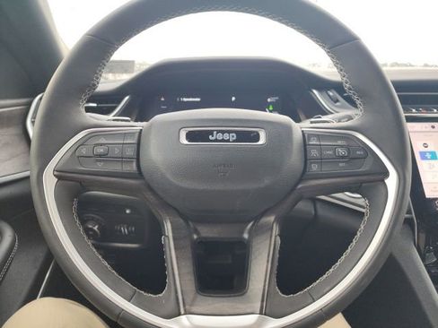 Used 2024 Jeep Grand Cherokee Limited 4xe w/ Trailer Tow Package image 15