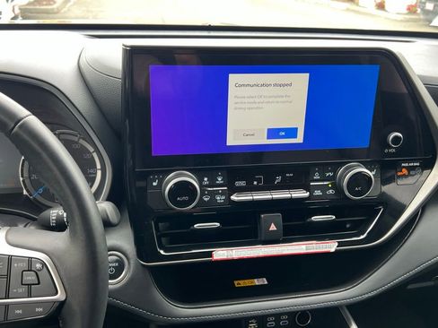 Certified 2025 Toyota Highlander XLE AWD/4WD image 21