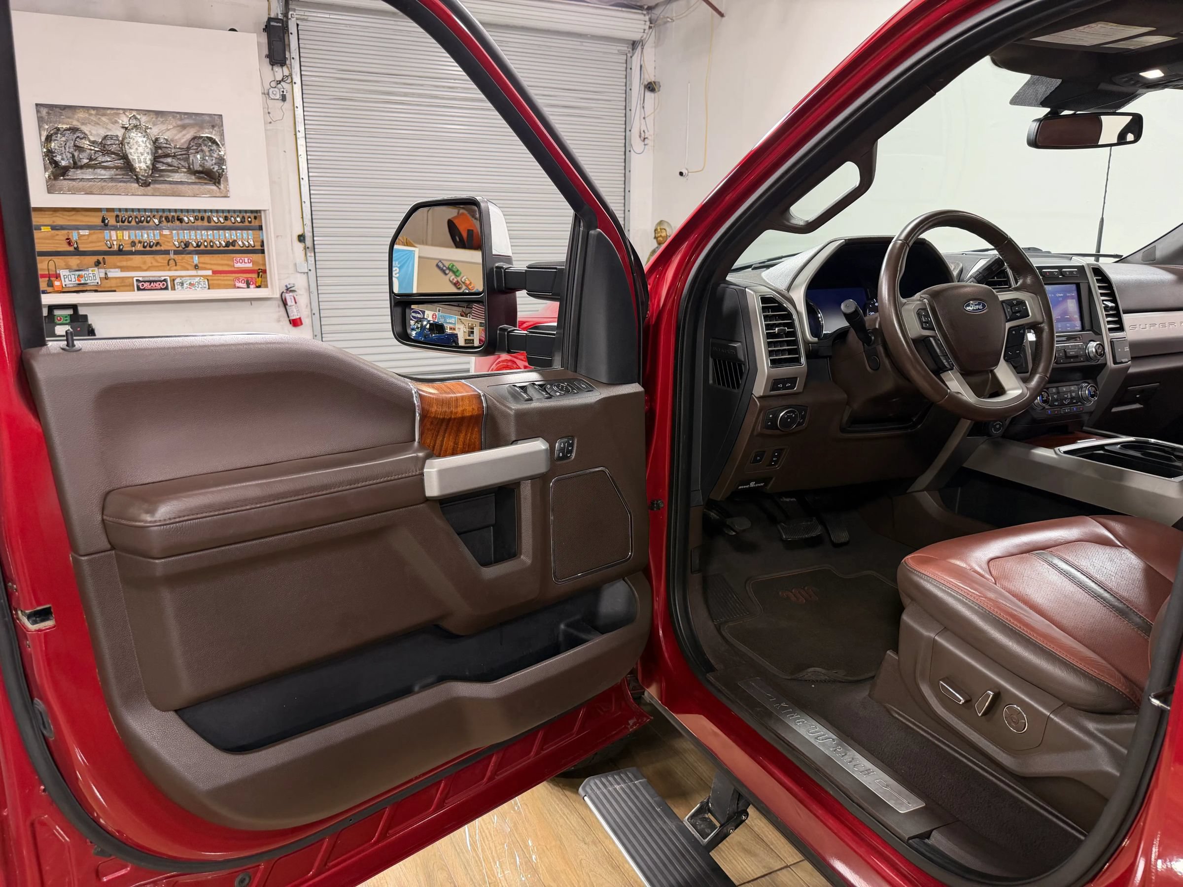 Used 2021 Ford F350 King Ranch w/ King Ranch Ultimate Package AWD/4WD image 13