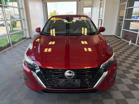 Used 2024 Nissan Sentra SV FWD image 2