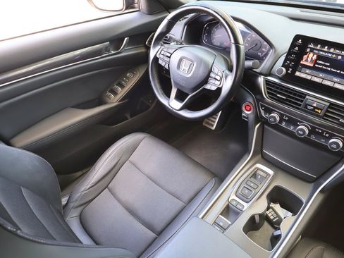 Used 2019 Honda Accord Sport image 15