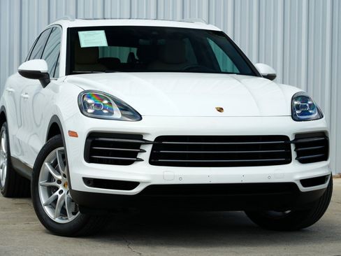 Used 2022 Porsche Cayenne AWD/4WD image 4
