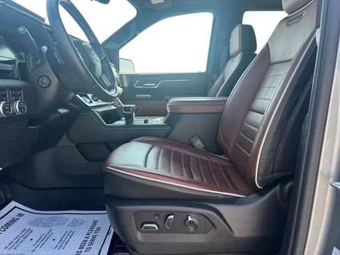 Used 2024 GMC Sierra 1500 Denali Ultimate AWD/4WD image 9