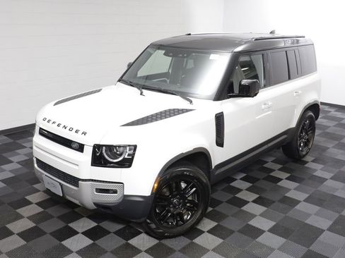 Used 2025 Land Rover Defender 110 S AWD/4WD image 2