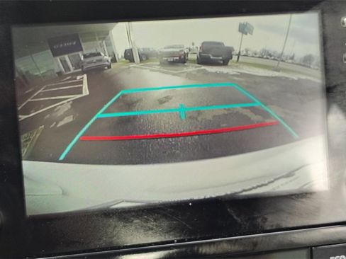 Used 2020 Toyota Prius XLE image 20