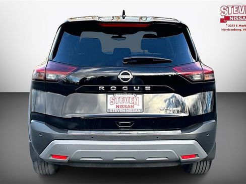 Used 2023 Nissan Rogue SV image 5