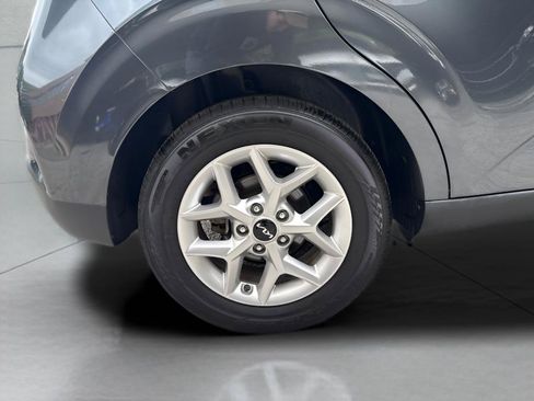 Used 2023 Kia Soul LX w/ LX Technology Package FWD image 15