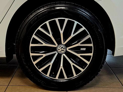 Used 2021 Volkswagen Jetta image 24