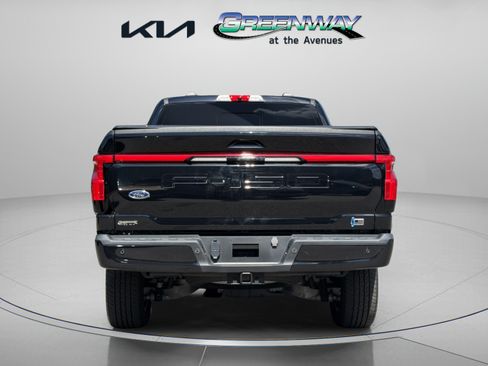 Used 2023 Ford F150 Lightning Lariat AWD/4WD image 5
