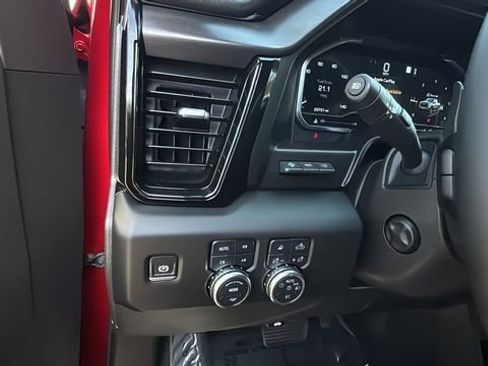 Used 2025 GMC Sierra 1500 AT4 w/ Technology Package image 22