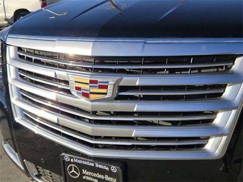 Used 2020 Cadillac Escalade ESV Platinum image 42